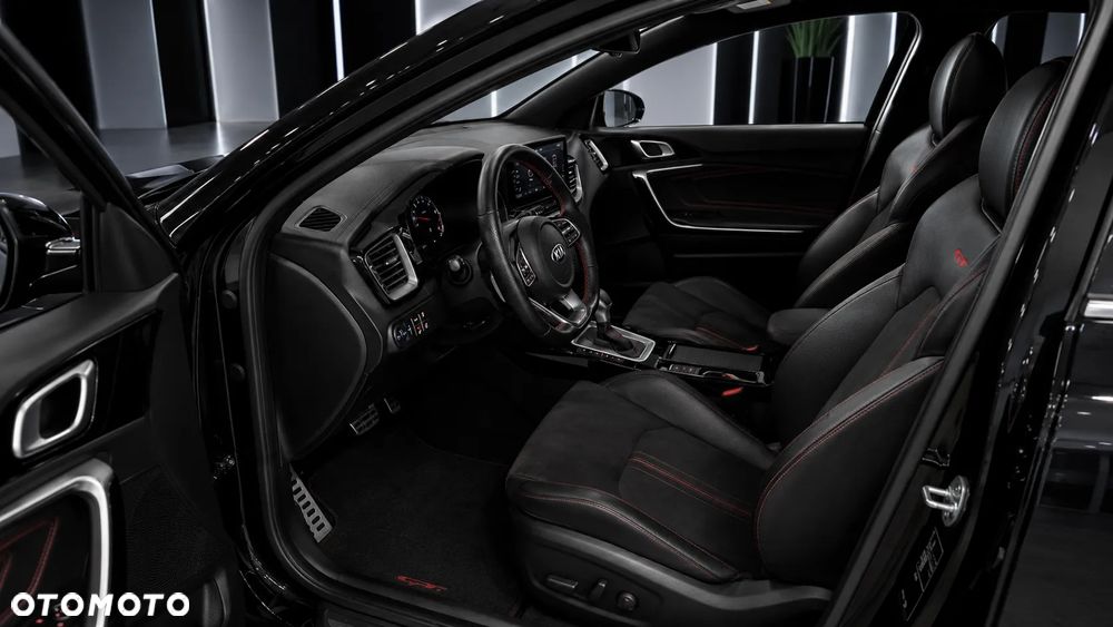 Kia ProCeed 1.6 T-GDI GT DCT - 8