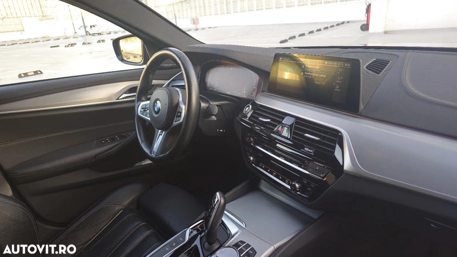 BMW Seria 5 530e Aut. Luxury Line - 7