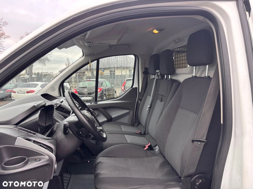 Ford TRANSIT CUSTOM - 15