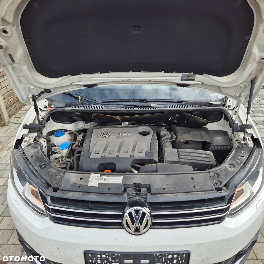 Volkswagen Touran - 17