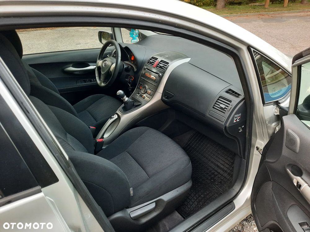 Toyota Auris 1.33 VVT-i Life - 13