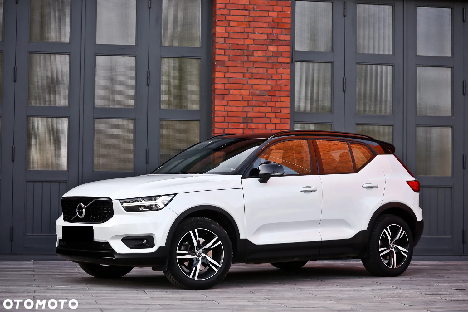 Volvo XC 40 D4 AWD Geartronic R-Design - 8