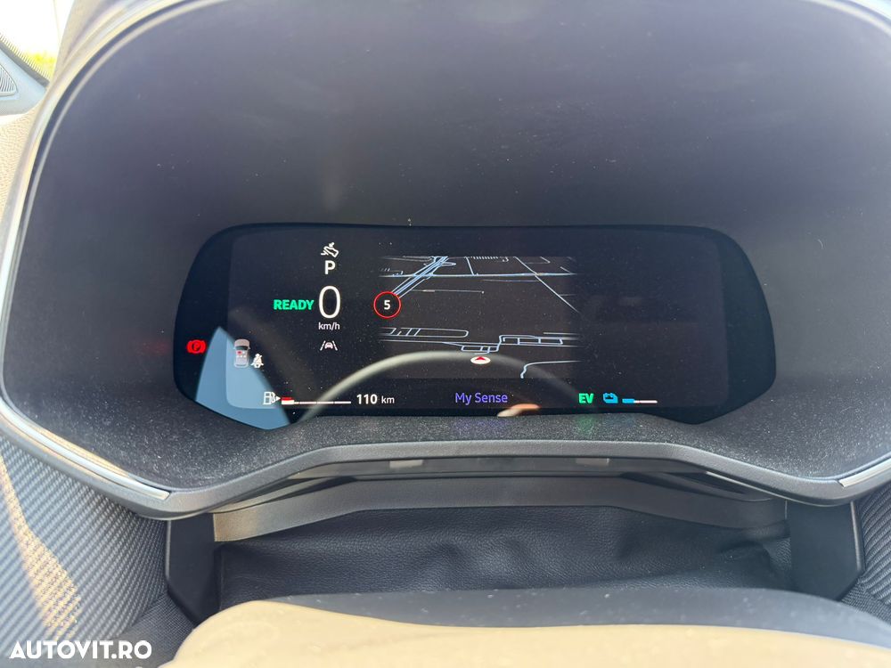 RENAULT Clio 2025 — imagine 12
