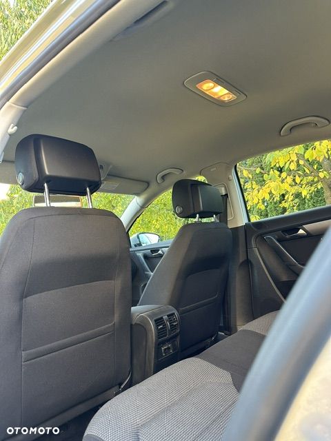 Volkswagen Passat 2.0 TDI Comfortline DSG - 13
