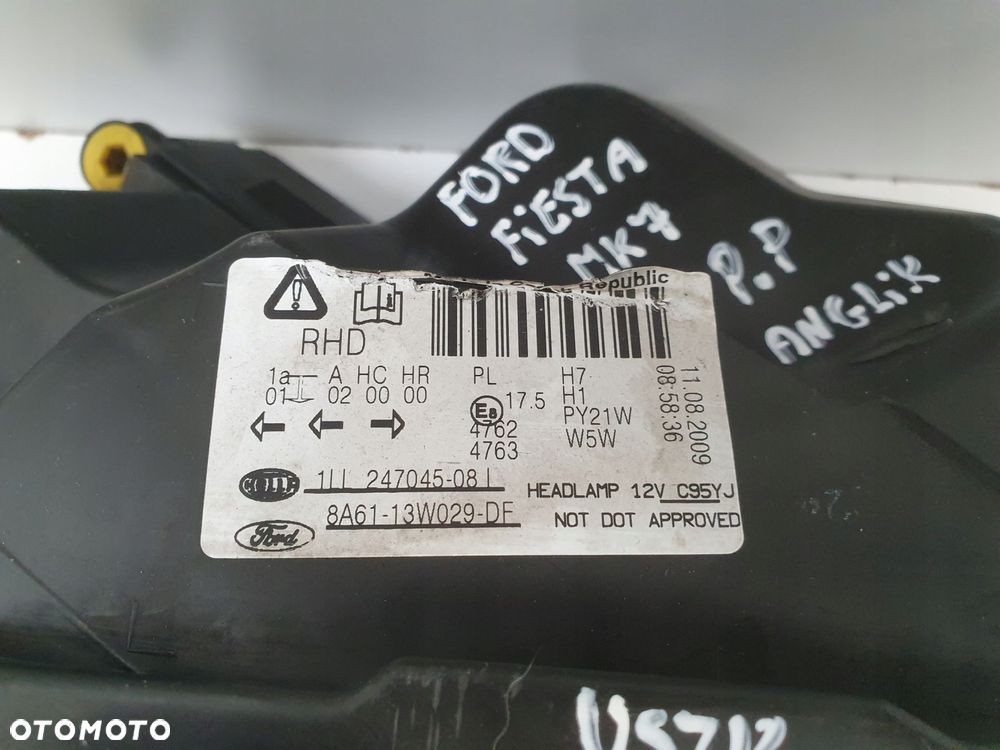 LAMPA PRAWA Ford Fiesta MK7 08-17r PRZEDNIA PRAWY PRZÓD anglik - 2