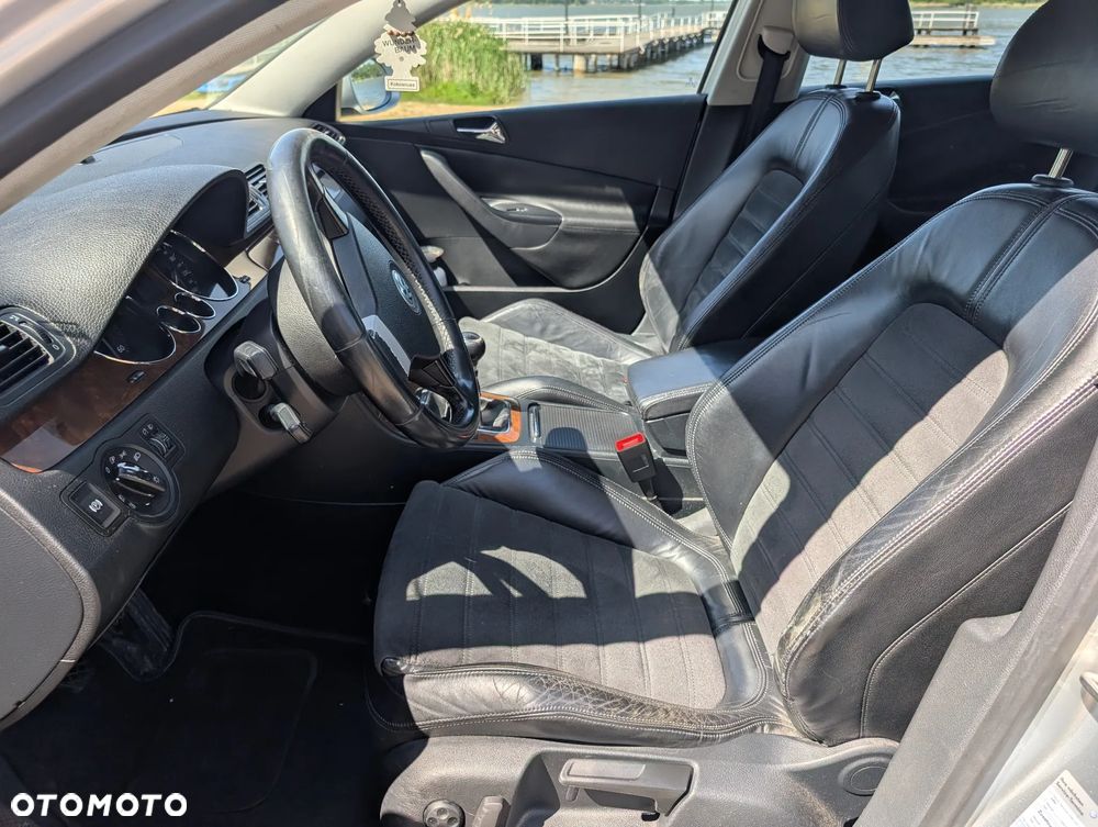 Volkswagen Passat 2.0 TDI DPF Highline - 7