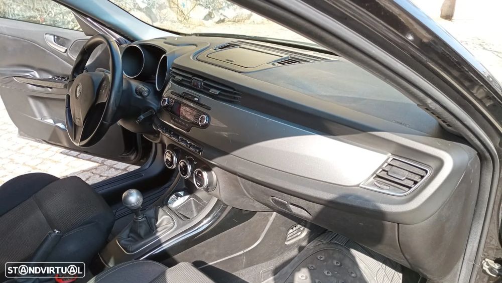 Alfa Romeo Giulietta - 11