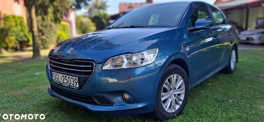 Peugeot 301 1.6 BlueHDi Active - 1