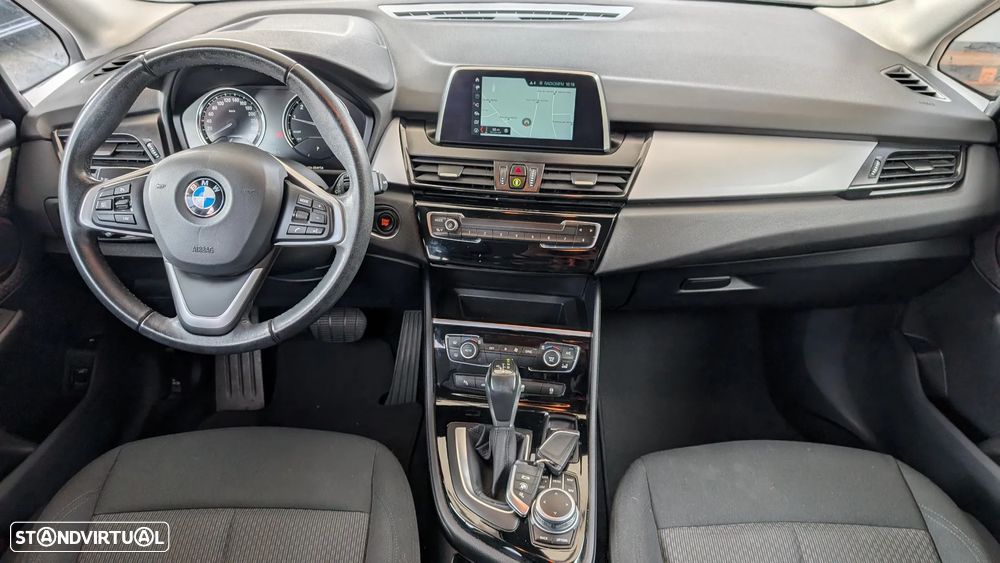 BMW 225xe Active Tourer - 17