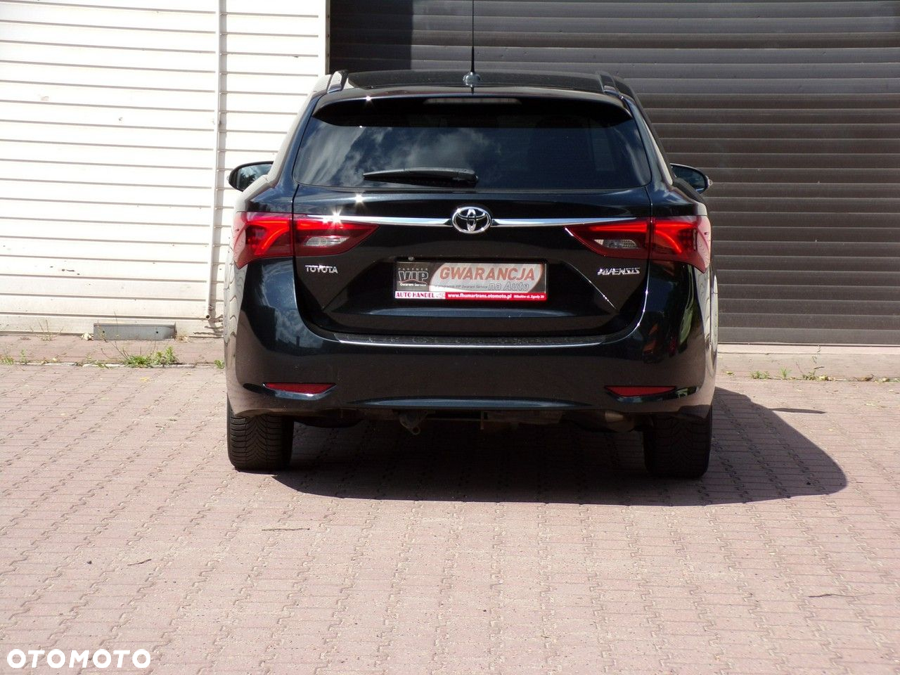 Toyota Avensis - 11