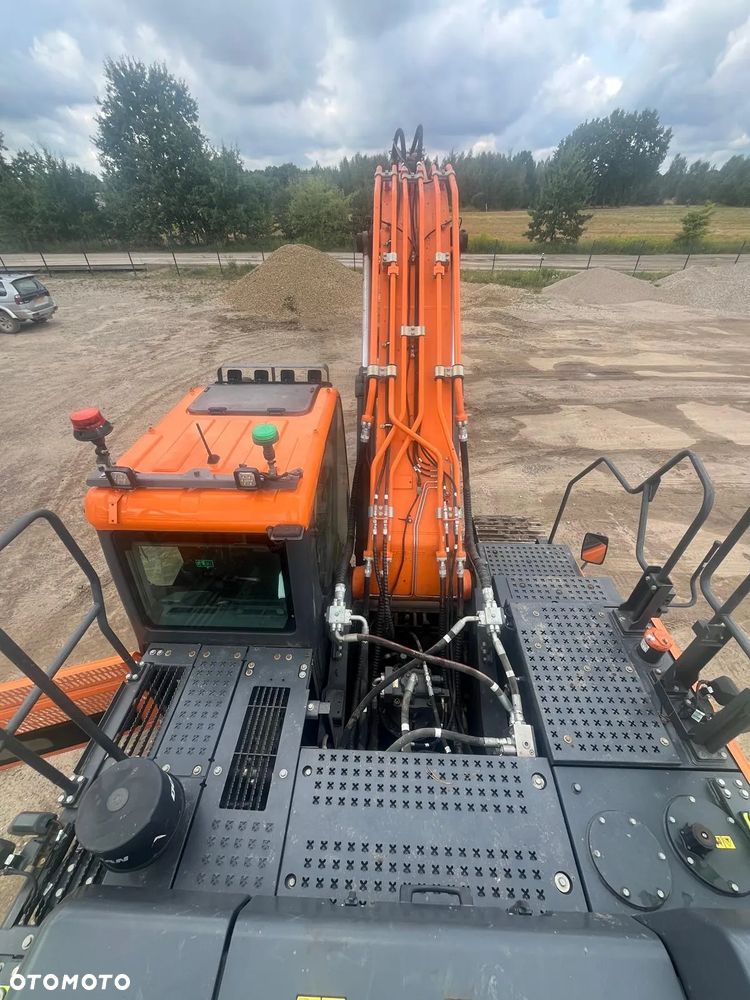 Doosan DX 300  LC - 7 KOPARKA GĄSIENICOWA - 33