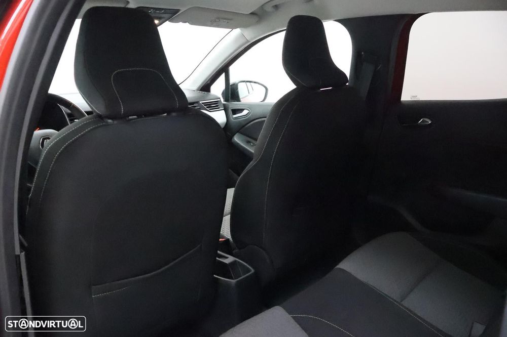 Renault Clio 1.0 TCe Limited CVT - 25