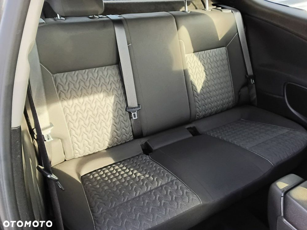 Opel Astra - 11