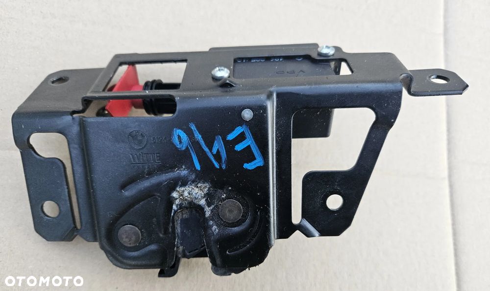 BMW E46 Compact zamek klapy tył tylnej bagażnika - 2