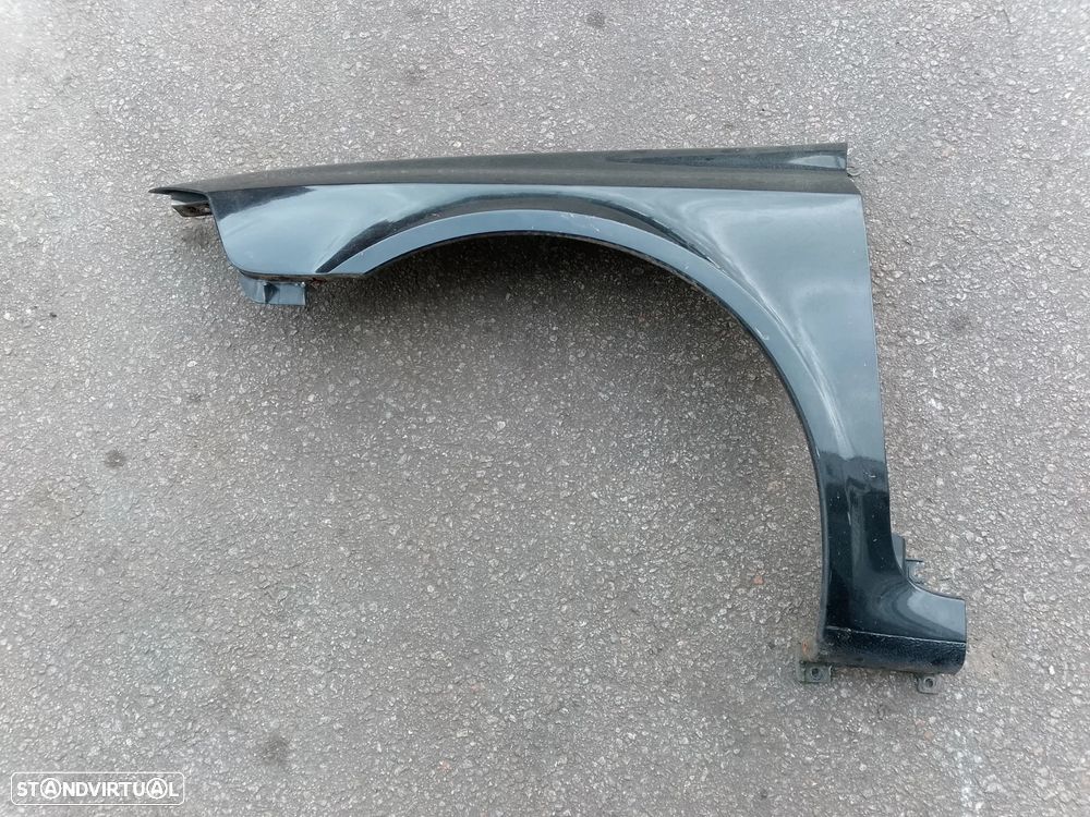 GUARDA LAMAS ESQUERDO RENAULT LAGUNA II 01- - 1