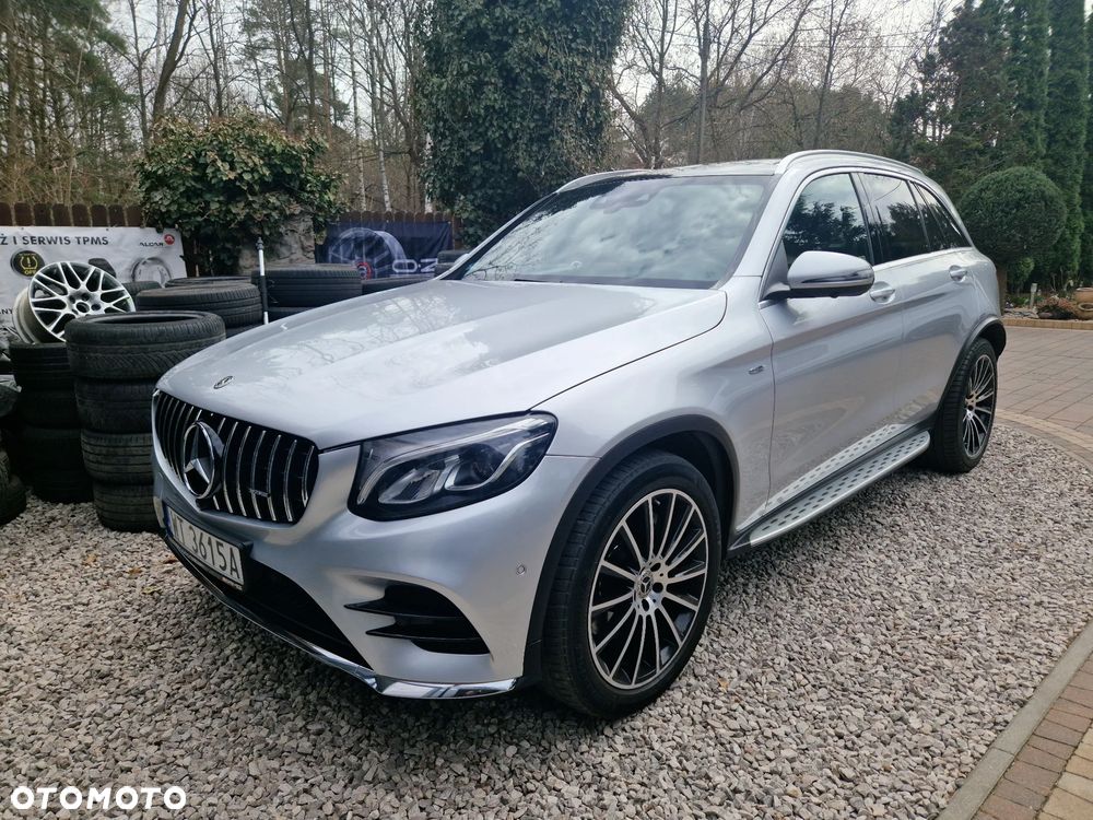 Mercedes-Benz GLC 250 d 4Matic 9G-TRONIC AMG Line - 32