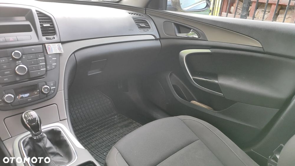 Opel Insignia - 11