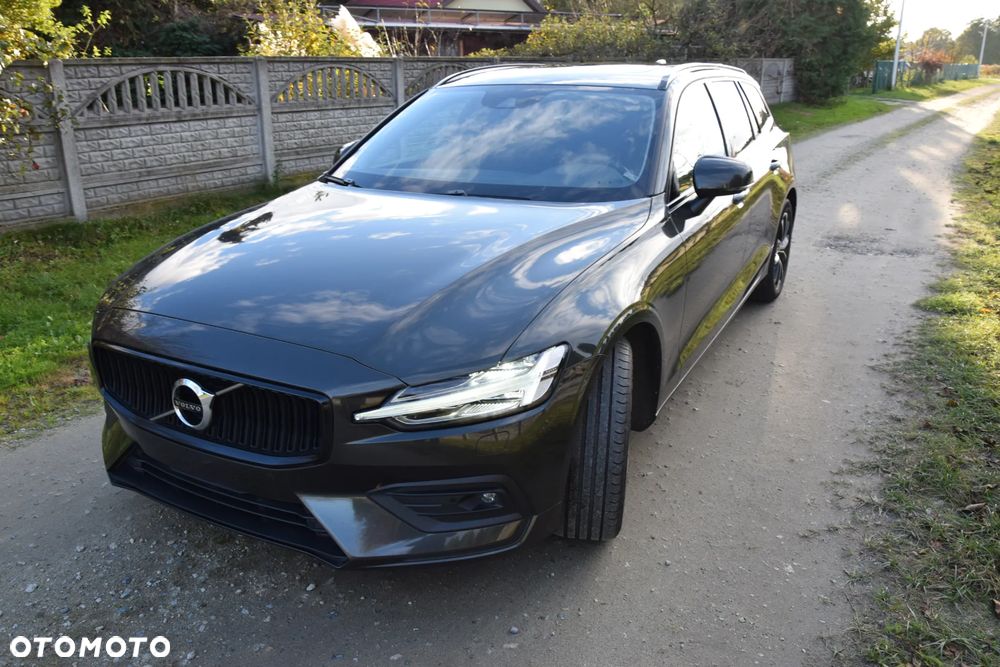 Volvo V60 B4 D Geartronic Momentum Pro - 1