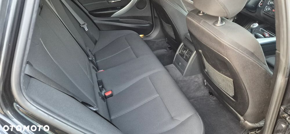 BMW Seria 3 320d - 21