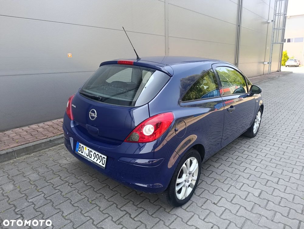 Opel Corsa 1.2 16V Enjoy - 10
