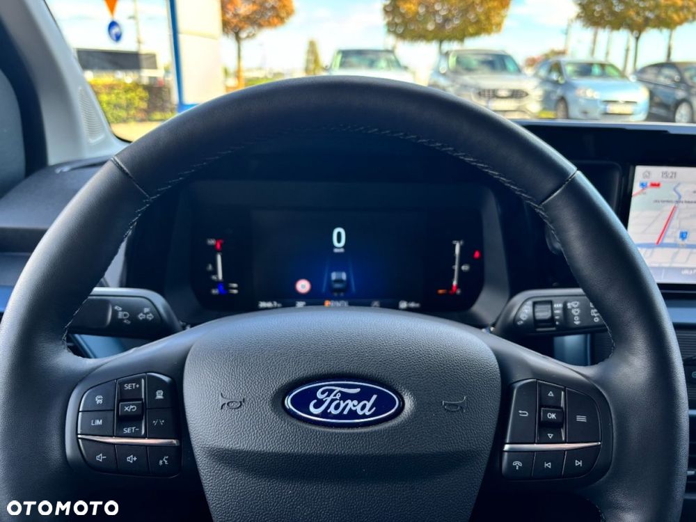 Ford Tourneo Courier - 18
