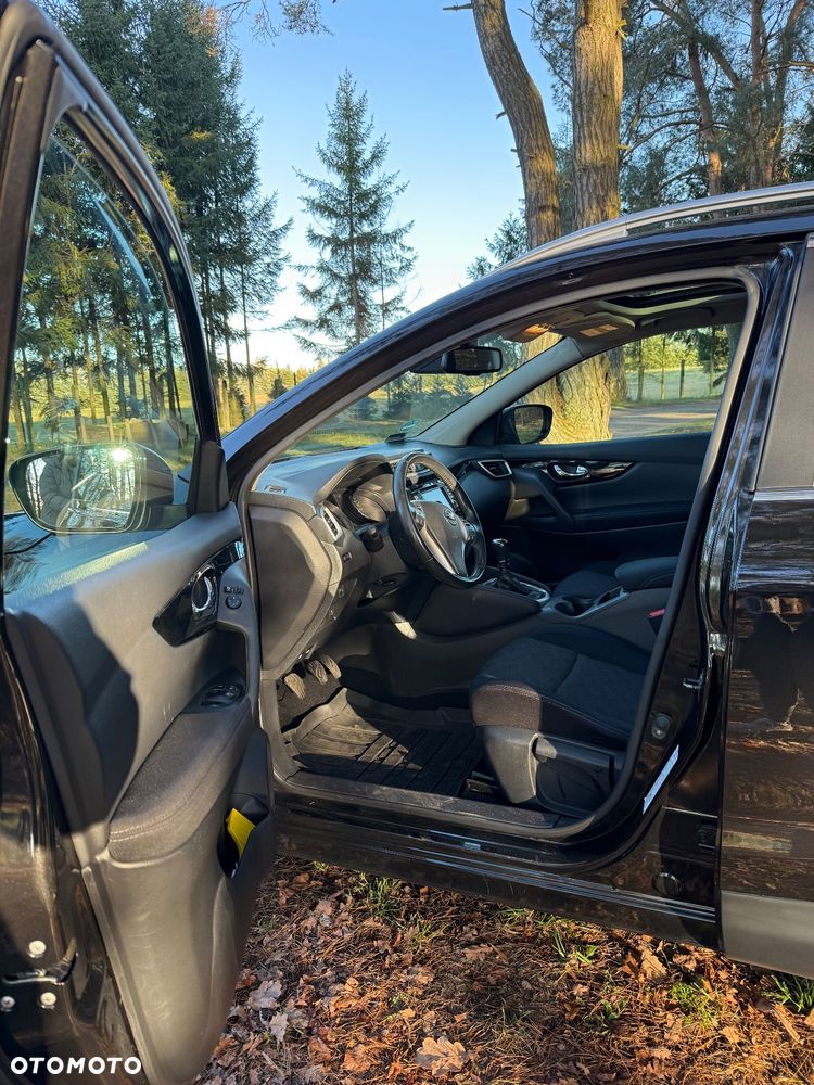 Nissan Qashqai 1.6 DIG-T N-Connecta - 8