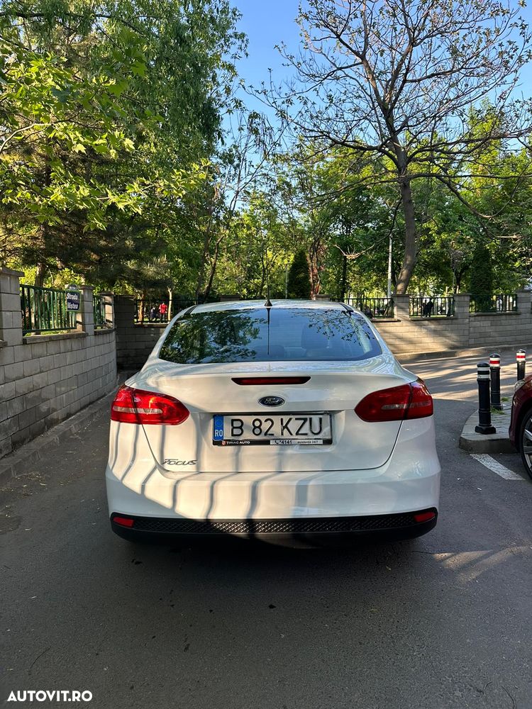 Ford Focus - 6