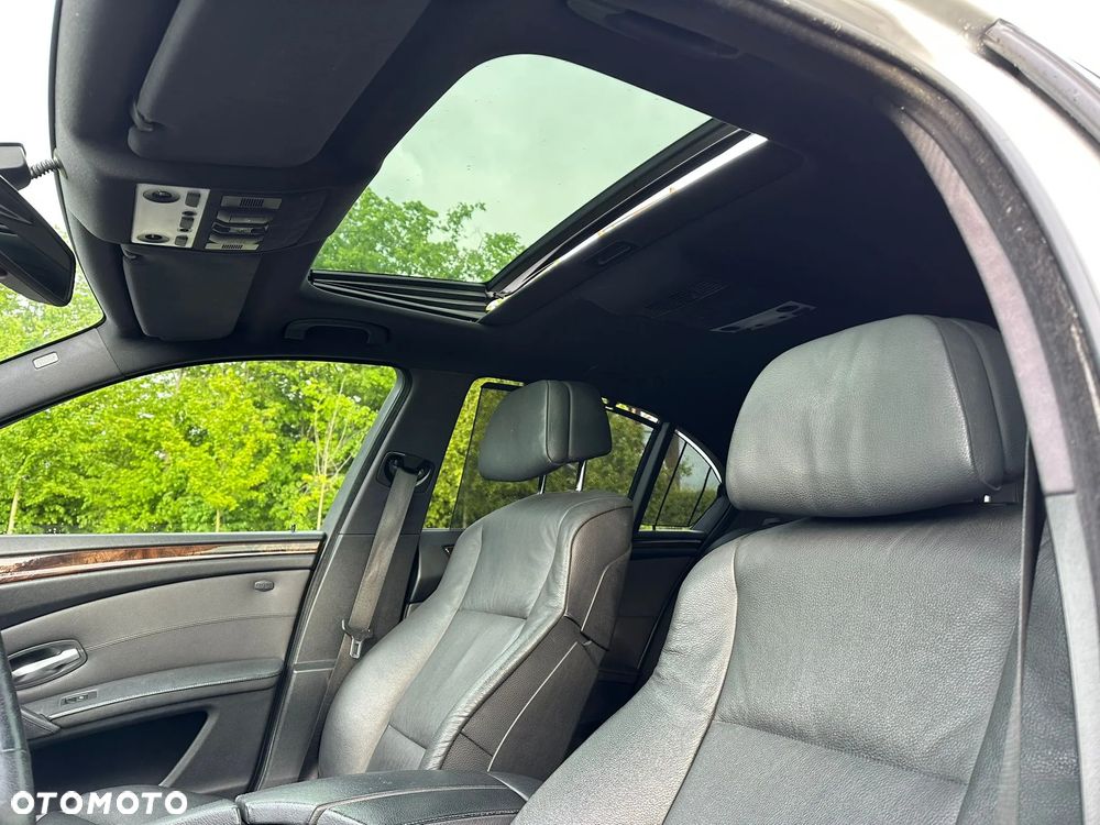 BMW Seria 5 535i - 6