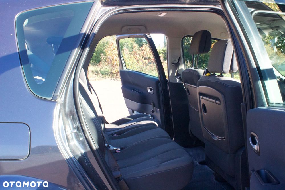 Renault Scenic 1.6 16V Alize - 9