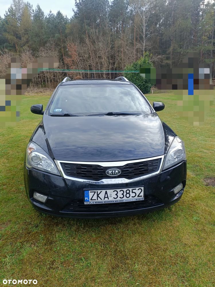 Kia Ceed - 4