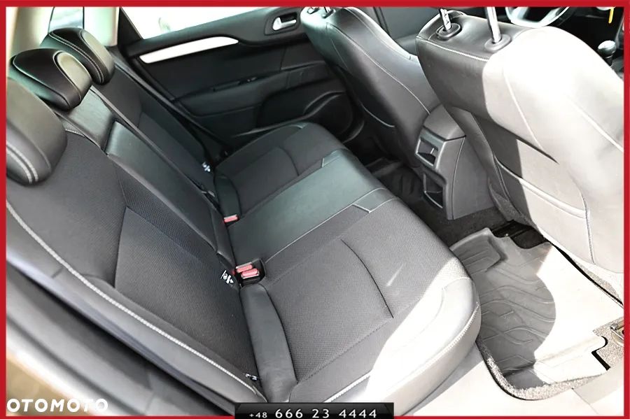 Citroën C4 VTi 120 Exclusive - 20