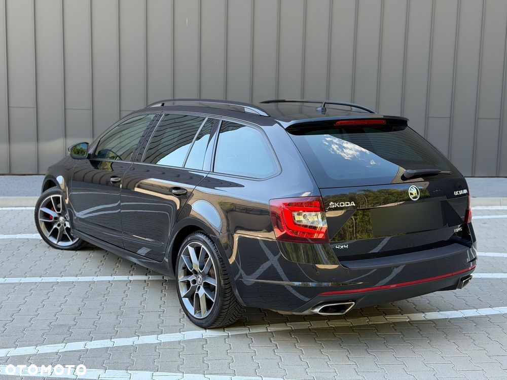 Skoda Octavia 2.0 TDI 4x4 DSG RS - 10