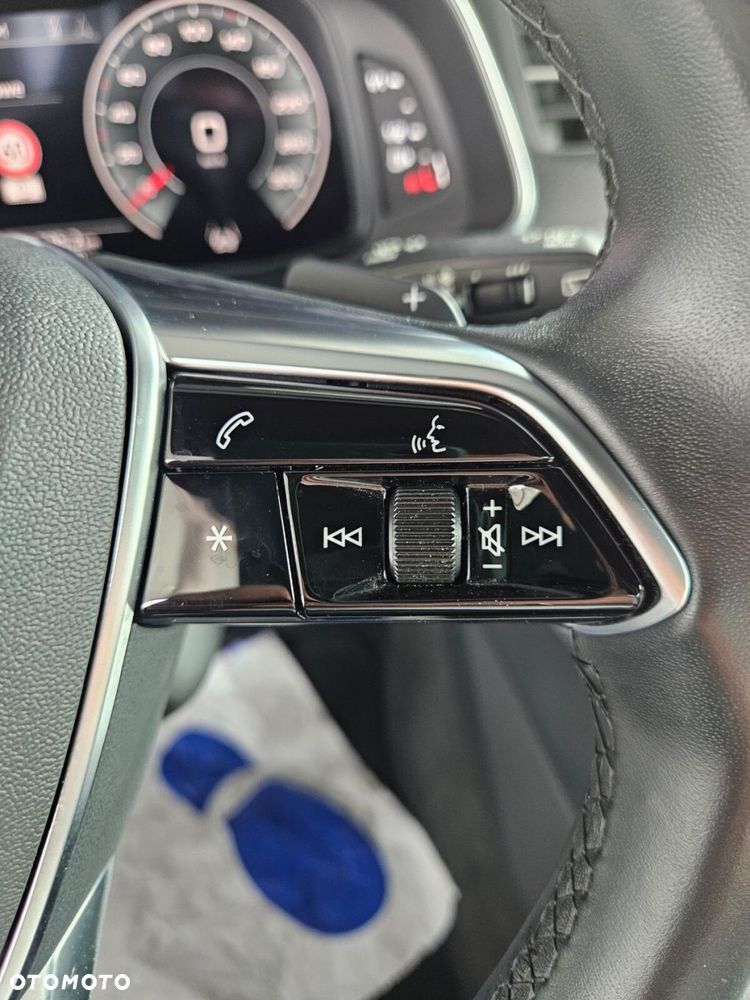 Audi A6 Avant - 16