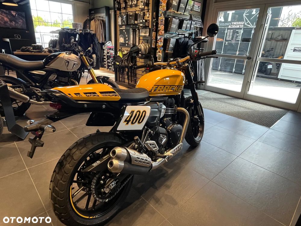 Triumph Inny - 7