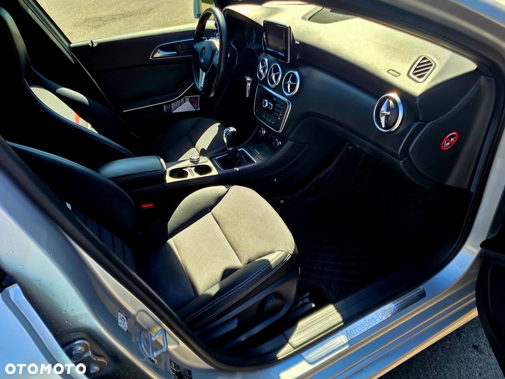 Mercedes-Benz Klasa A 180 (BlueEFFICIENCY) - 19