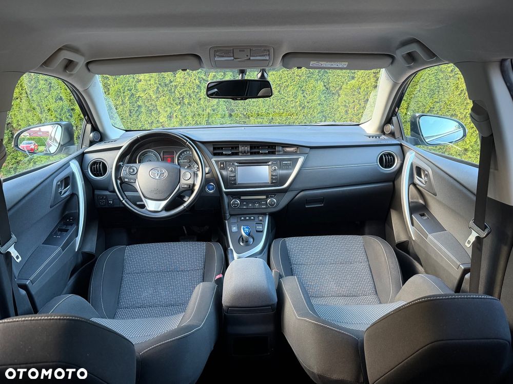 Toyota Auris 1.8 VVT-i Automatik Design Edition - 24