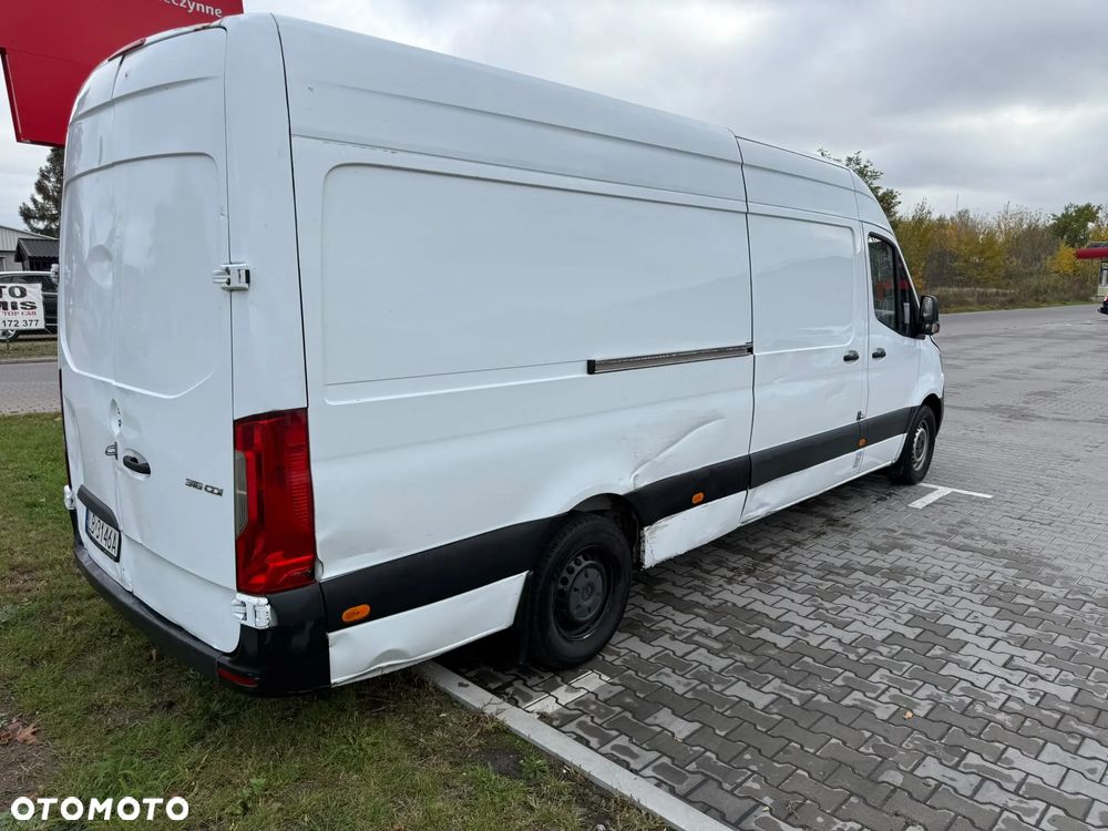 Mercedes-Benz Sprinter - 5