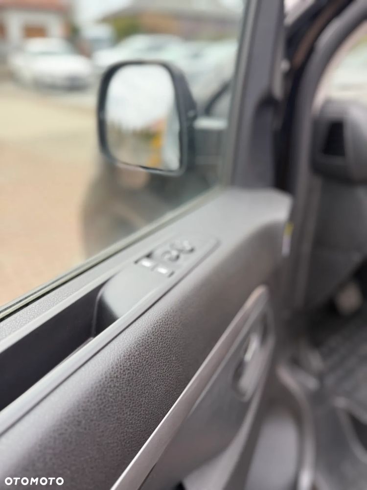 Opel Zafira - 19