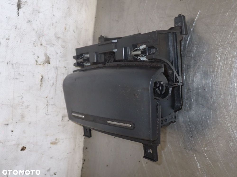 POPIELNICZKA AUDI A3 8P 2.0TDI D9643369380 - 4