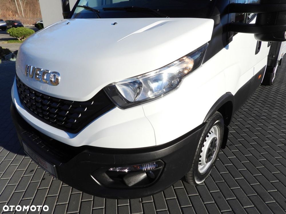 Iveco DAILY 35S14 SKRZYNIA PODWÓJNA KABINA DOKA 7 MIEJSC TEMPOMAT KLIMATYZACJA  140KM - 16