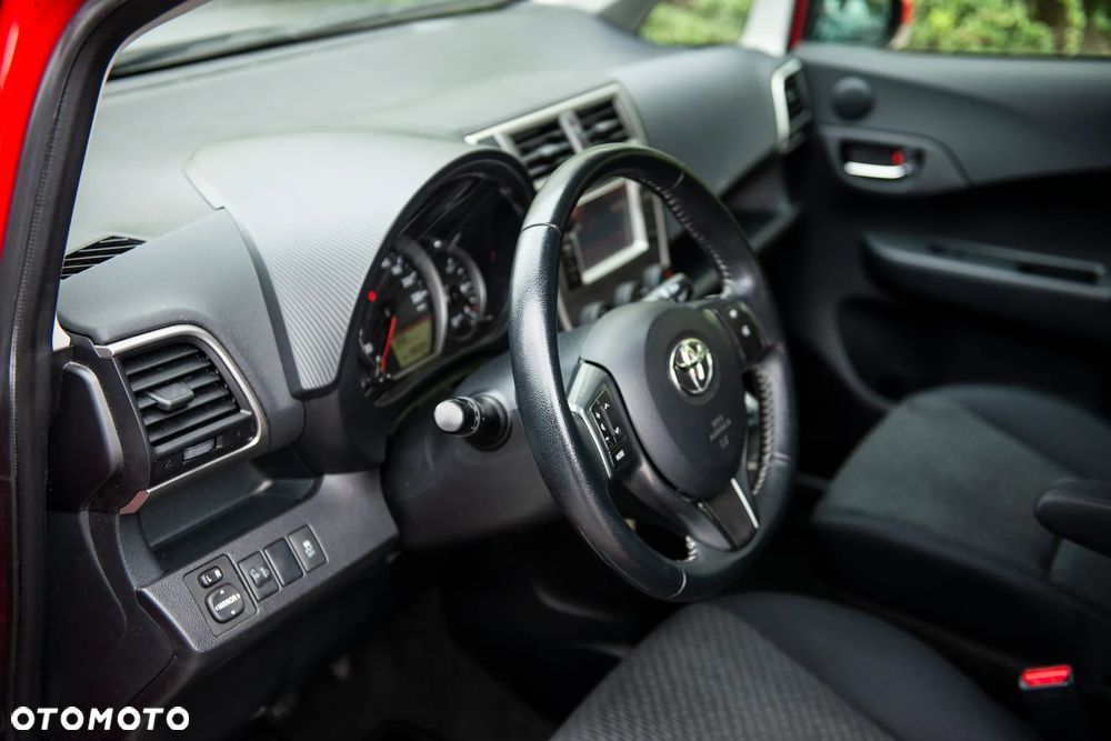 Toyota Verso S 1.33 VVT-i Comfort - 17