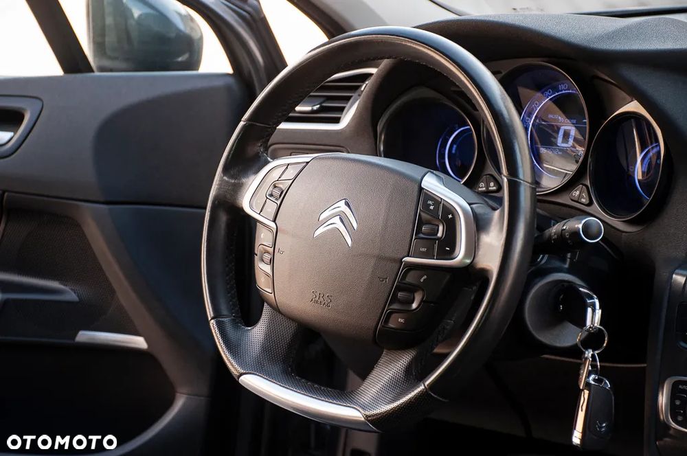 Citroën C4 VTi 120 Exclusive - 27