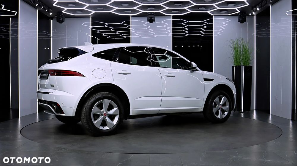 Jaguar E-Pace 2.0 i4P AWD R-Dynamic - 9