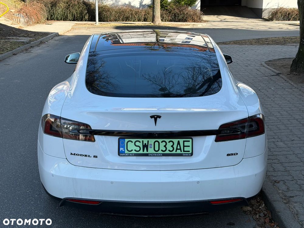 Tesla Model S 85D Allradantrieb - 30