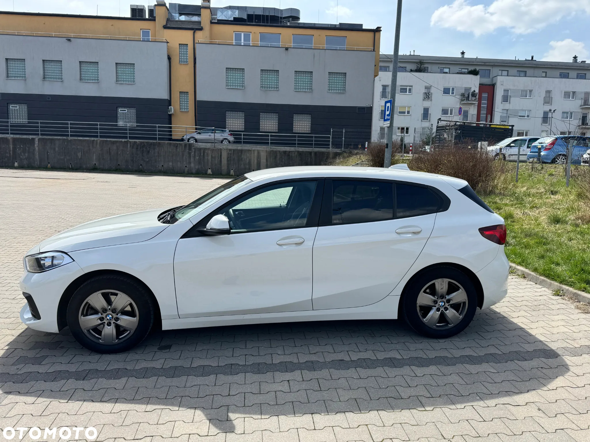 BMW Seria 1 118i - 4