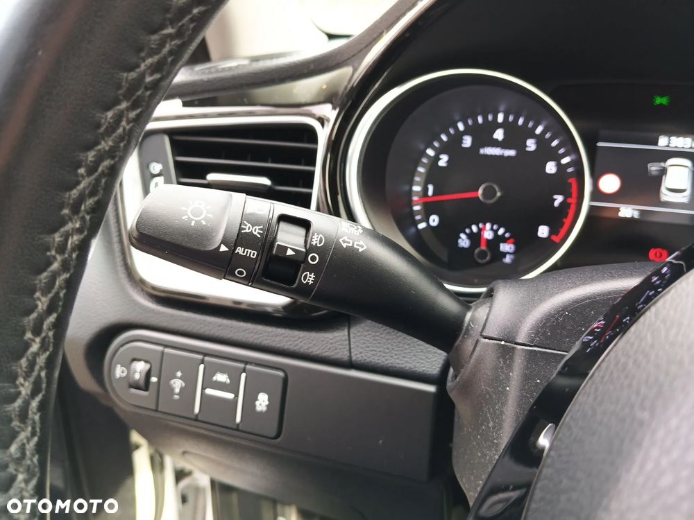 Kia XCeed 1.4 T-GDI L Business Line - 13