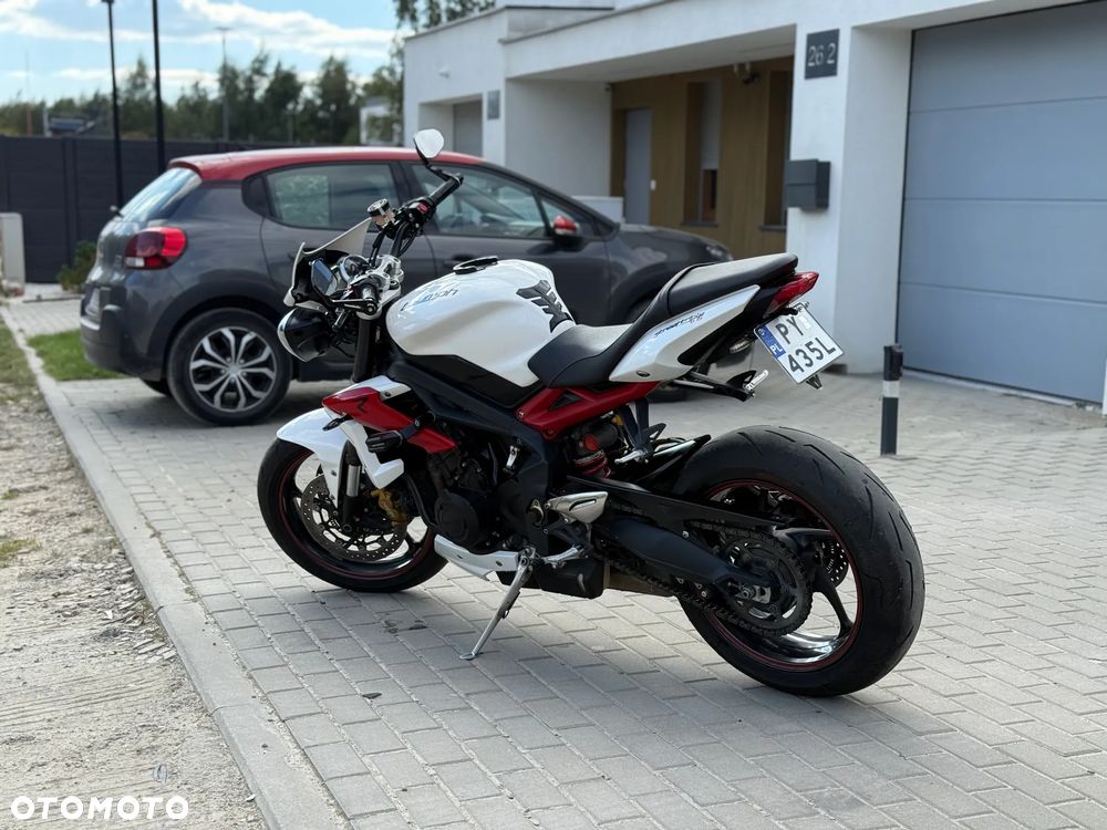Triumph Street Triple - 3