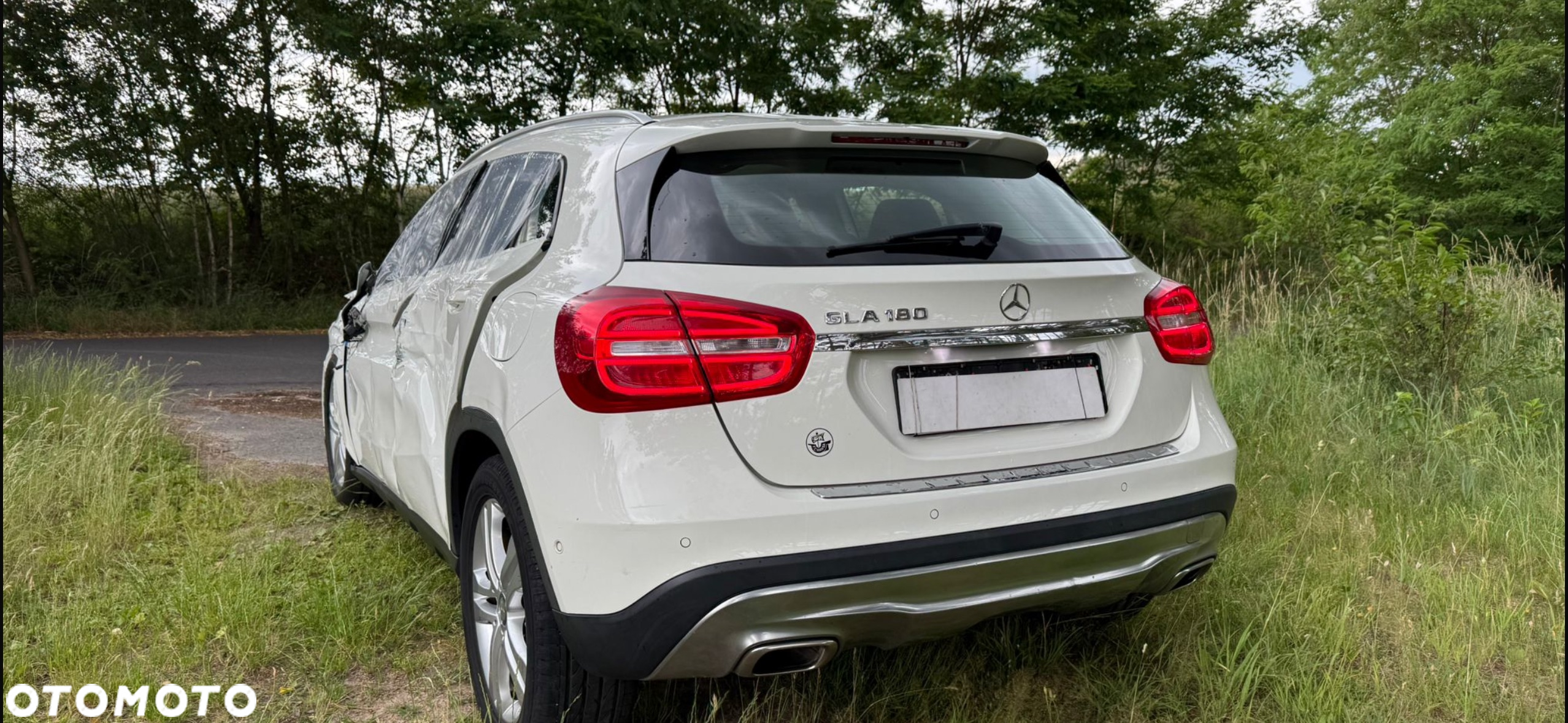 Mercedes-Benz GLA 200 7G-DCT Activity Edition - 13