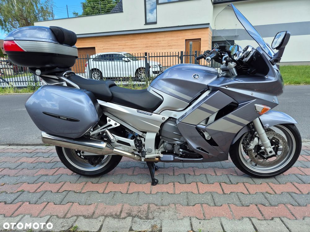 Yamaha FJR - 6