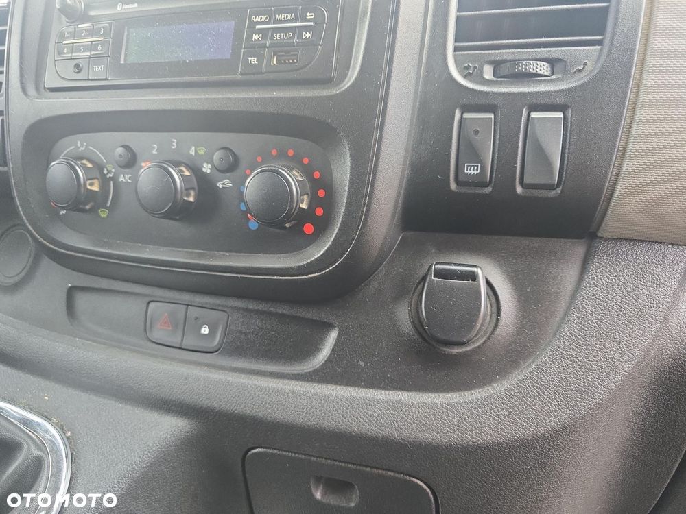 Renault trafic - 22